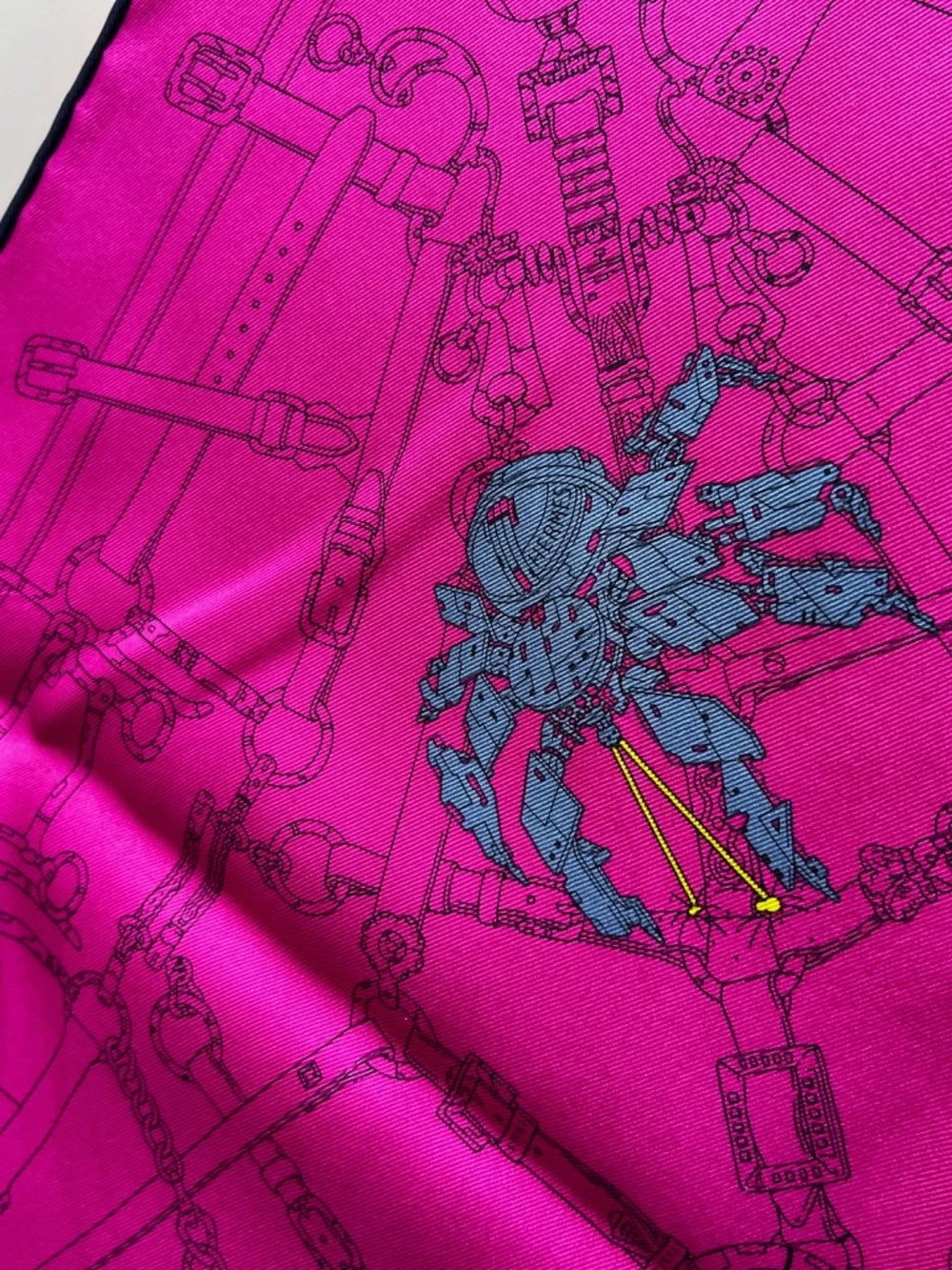 EXCELLENT Hermes Flamboyant Web 100% Silk Pochette Gavroche Robotic Spiders